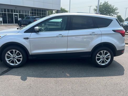 Used 2019 Ford Escape SE AWD/4WD image 9