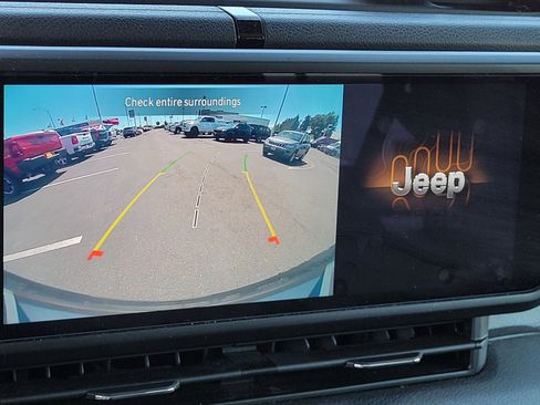 Used 2024 Jeep Wrangler Unlimited AWD/4WD image 26