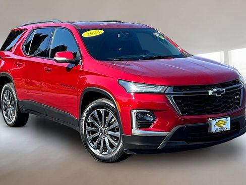 Used 2023 Chevrolet Traverse RS AWD/4WD image 1