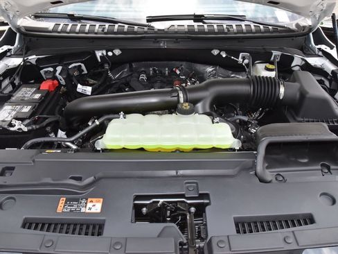 New 2026 Lincoln Navigator L Black Label AWD/4WD image 46