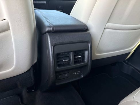 Used 2022 Cadillac XT4 Sport w/ Comfort Package image 16