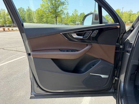 Used 2017 Audi Q7 2.0T Premium Plus w/ Premium Plus Package image 11