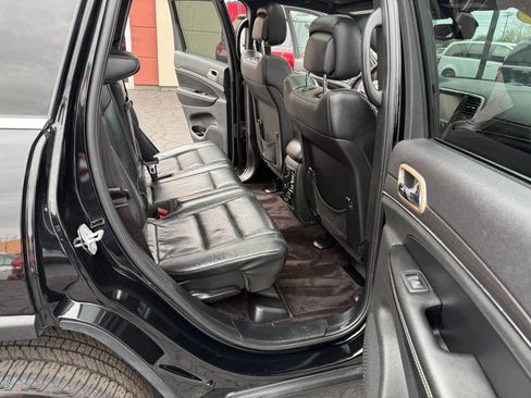 Used 2017 Jeep Grand Cherokee Limited w/ Luxury Group II AWD/4WD image 17