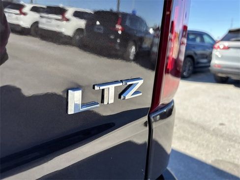 Used 2019 Chevrolet Silverado 1500 LTZ w/ LTZ Plus Package image 26