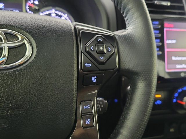Used 2023 Toyota 4Runner TRD Off-Road Premium w/ Moonroof Package AWD/4WD image 27