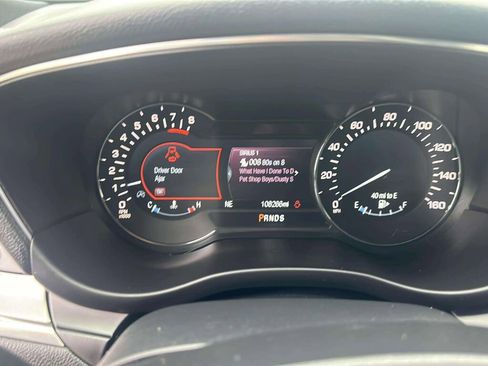 Used 2018 Lincoln MKC Premiere image 26