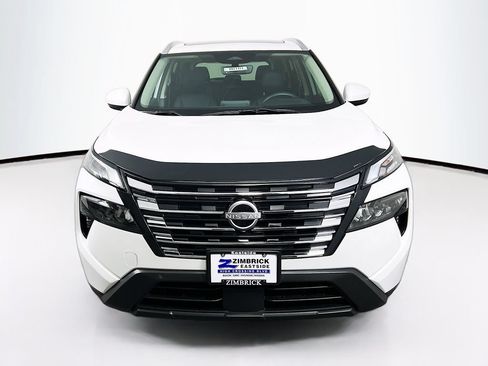 Used 2024 Nissan Rogue SV w/ SV Premium Package AWD/4WD image 2