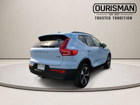 Used 2026 Volvo XC40 B5 Plus w/ Protection Package Premier AWD/4WD image 9