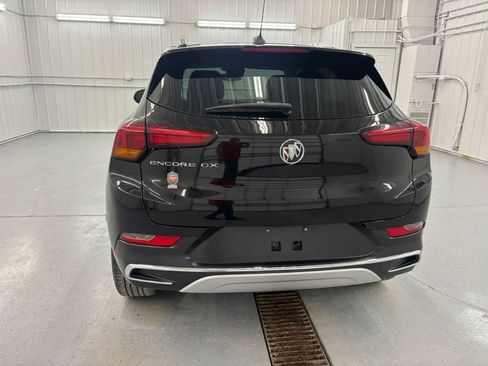 Used 2023 Buick Encore GX Essence w/ Experience Buick Package FWD image 5