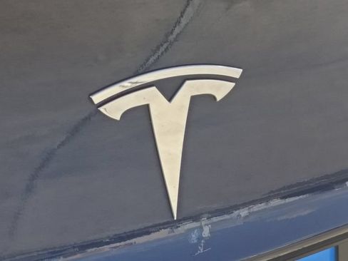 Used 2022 Tesla Model 3 Long Range AWD/4WD image 10