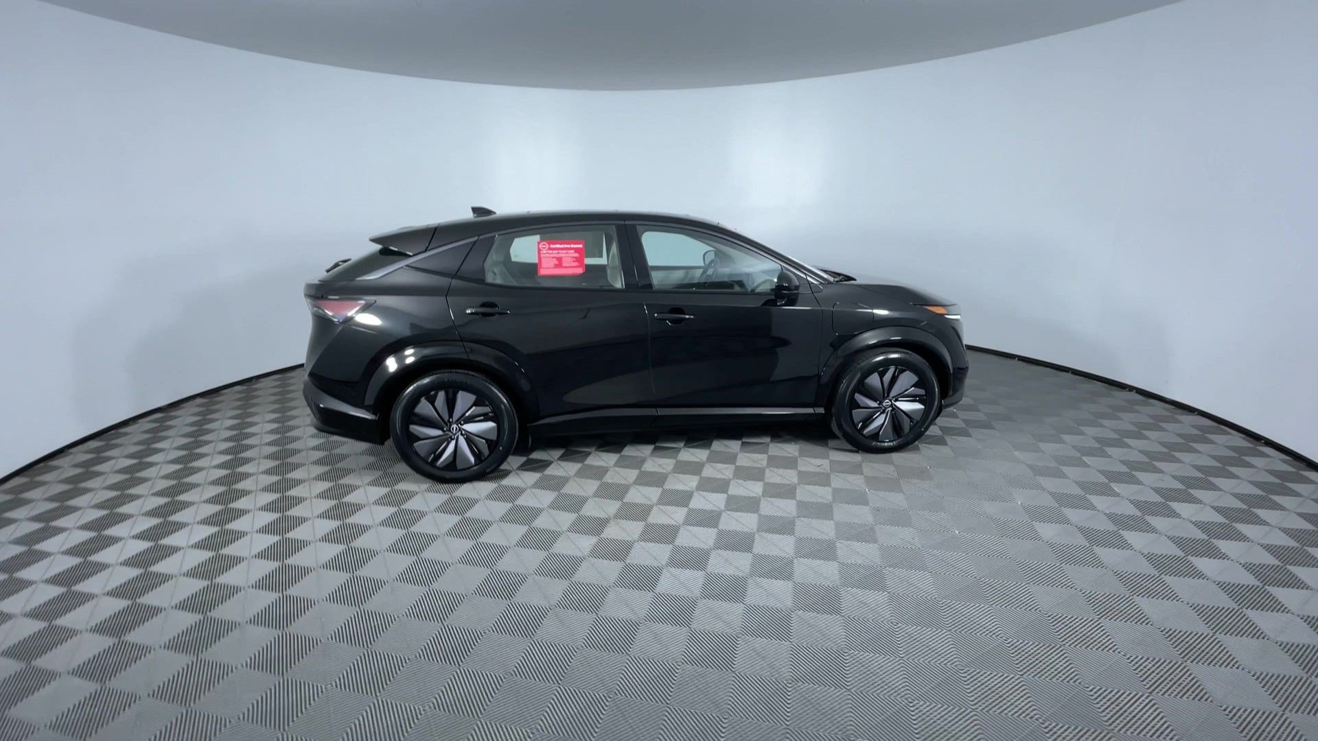 Certified 2024 Nissan Ariya AWD image 9