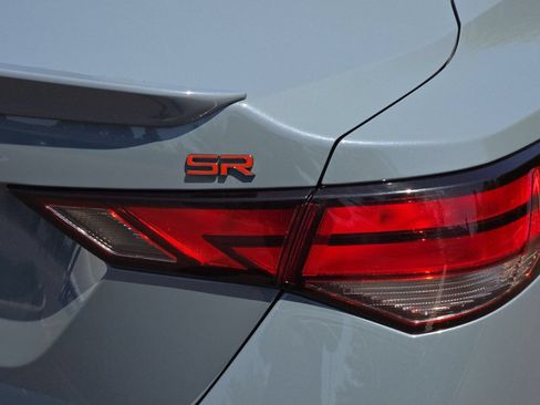 Used 2024 Nissan Sentra SR FWD image 26