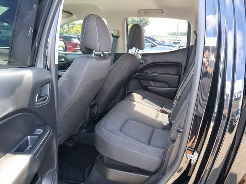 Used 2018 Chevrolet Colorado LT w/ Redline Special Edition AWD/4WD image 10