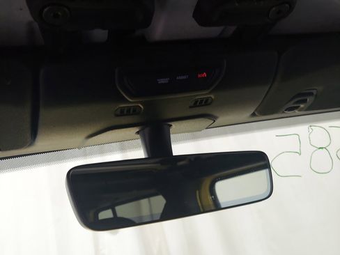 Used 2023 Jeep Wrangler Unlimited Sahara AWD/4WD image 14