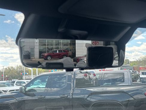 New 2026 Toyota Tundra Platinum AWD/4WD image 34