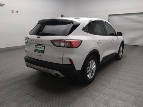 Used 2020 Ford Escape SE FWD image 9
