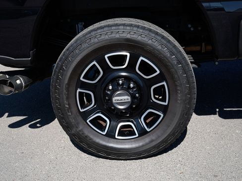 Used 2024 Ford F350 Platinum w/ FX4 Off-Road Package AWD/4WD image 7