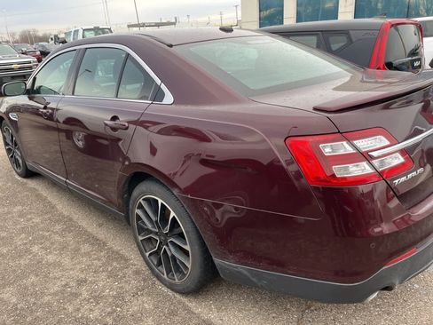 Used 2019 Ford Taurus Limited image 9