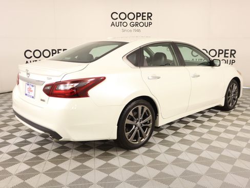 Used 2018 Nissan Altima 2.5 SR w/ SR Special Edition image 21
