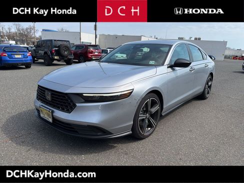 Certified 2025 Honda Accord Sport image 1