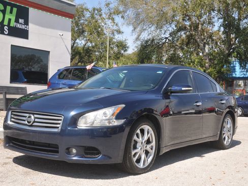 Used 2014 Nissan Maxima 3.5 SV w/ Premium Package image 1