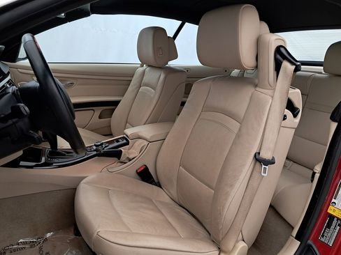 Used 2012 BMW 328i Convertible image 9