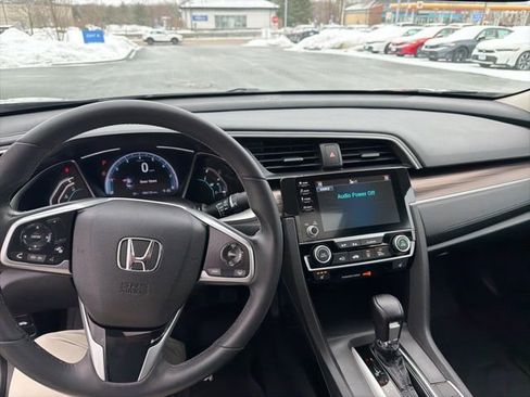 Used 2019 Honda Civic EX image 12