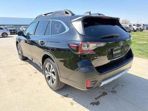 Used 2022 Subaru Outback Limited image 4