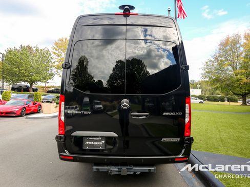 Used 2023 Mercedes-Benz Sprinter 3500 image 4