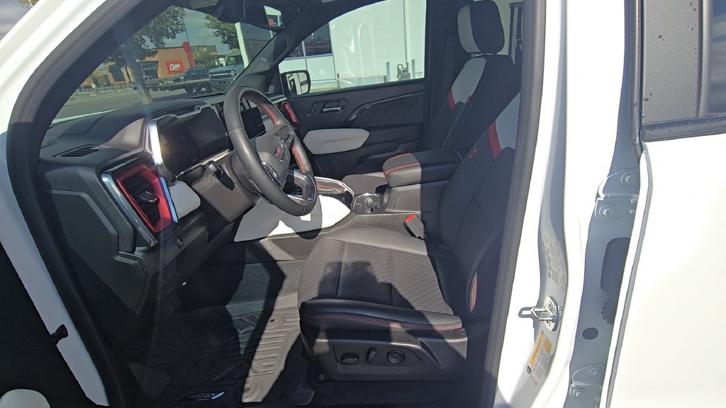 Used 2023 GMC Canyon AT4X w/ Edition 1 AWD/4WD image 12