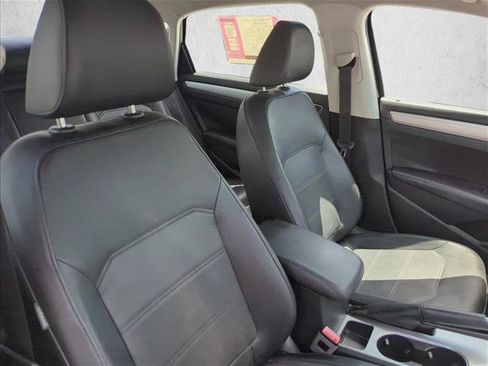 Used 2019 Volkswagen Passat 2.0T Wolfsburg w/ Wheels & Sunroof Package FWD image 26