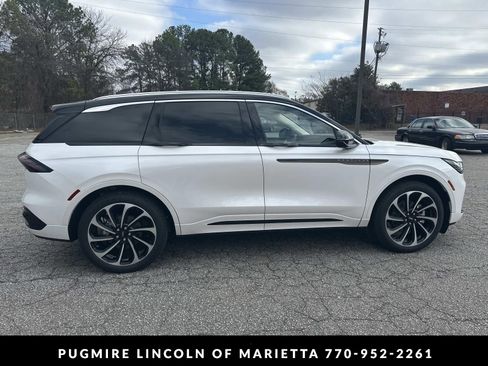 New 2026 Lincoln Nautilus Black Label AWD/4WD image 8