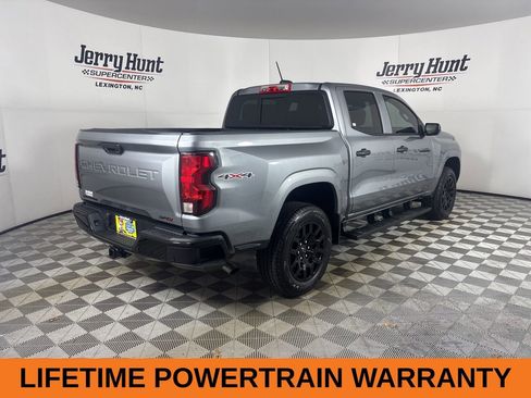Used 2025 Chevrolet Colorado W/T w/ WT Custom Package image 5