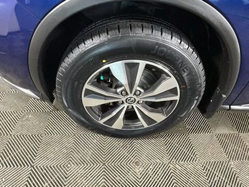 Used 2021 Nissan Murano SV AWD/4WD image 9