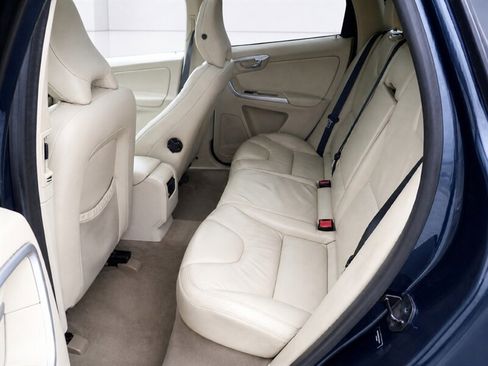 Used 2011 Volvo XC60 3.2 AWD/4WD image 25
