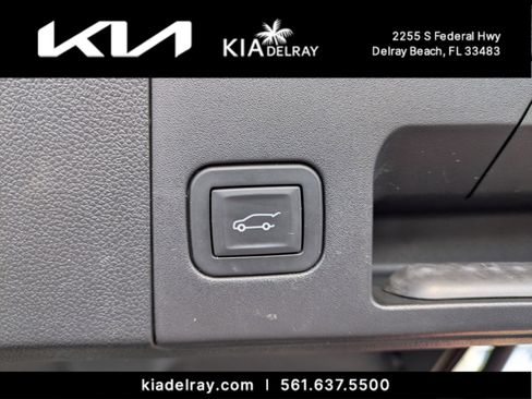 Used 2019 Cadillac XT4 Premium Luxury w/ Driver Awareness Package image 17