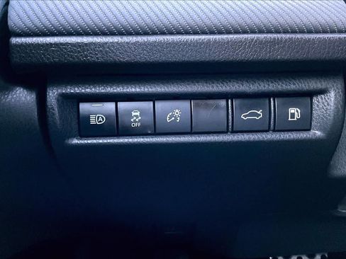 Used 2025 Toyota Camry SE w/ Convenience Package FWD image 33