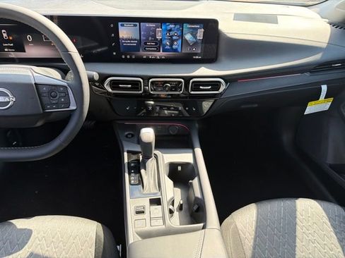 New 2026 Nissan Sentra SV w/ SV Convenience Package FWD image 17