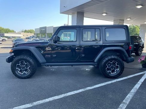 Used 2023 Jeep Wrangler Unlimited Rubicon w/ Cold Weather Group AWD/4WD image 8