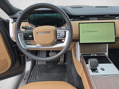 New 2026 Land Rover Range Rover SE image 18