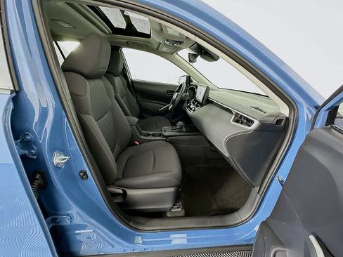 Certified 2026 Toyota Corolla Cross LE w/ Moonroof Package FWD image 28