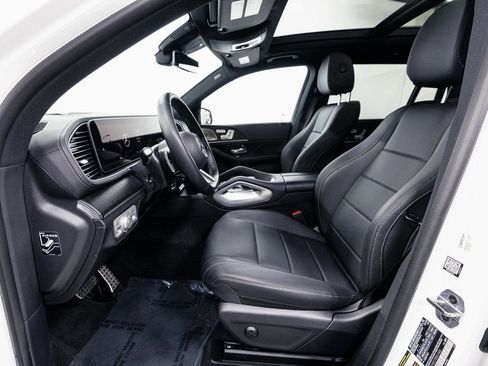 Certified 2026 Mercedes-Benz GLS 450 4MATIC image 8