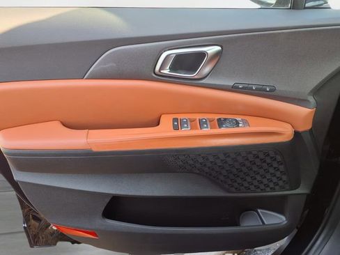 New 2026 Kia Carnival EX FWD image 12