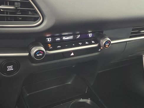 New 2025 MAZDA CX-30 AWD 2.5 S w/ Select Sport Pkg image 22