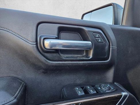 Used 2019 Chevrolet Silverado 1500 LT Trail Boss image 9