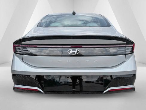Used 2025 Hyundai Sonata SEL FWD image 6