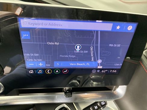 Used 2021 Chevrolet Corvette Stingray Premium Cpe w/ Z51 Performance Package image 18