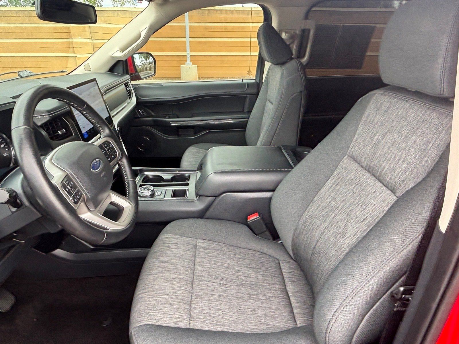 Used 2023 Ford Expedition XLT RWD image 21