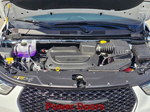 New 2026 Chrysler Pacifica Select FWD image 20