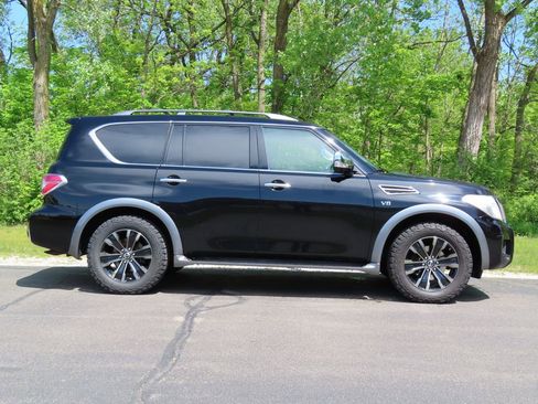 Used 2017 Nissan Armada Platinum w/ Captain Seat Package RWD image 2